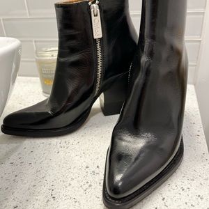 Chloé Rylee Leather Boots. Size 37. 3 1/2” block heel.
